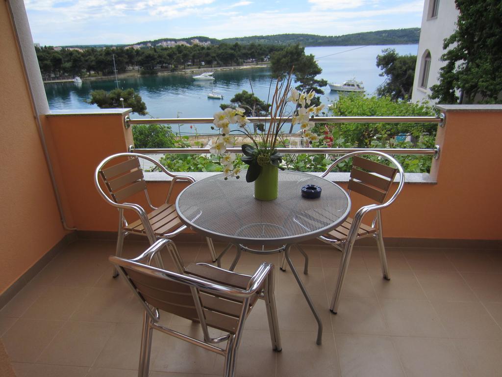 Apartments Saldun โตรกีร์ ภายนอก รูปภาพ