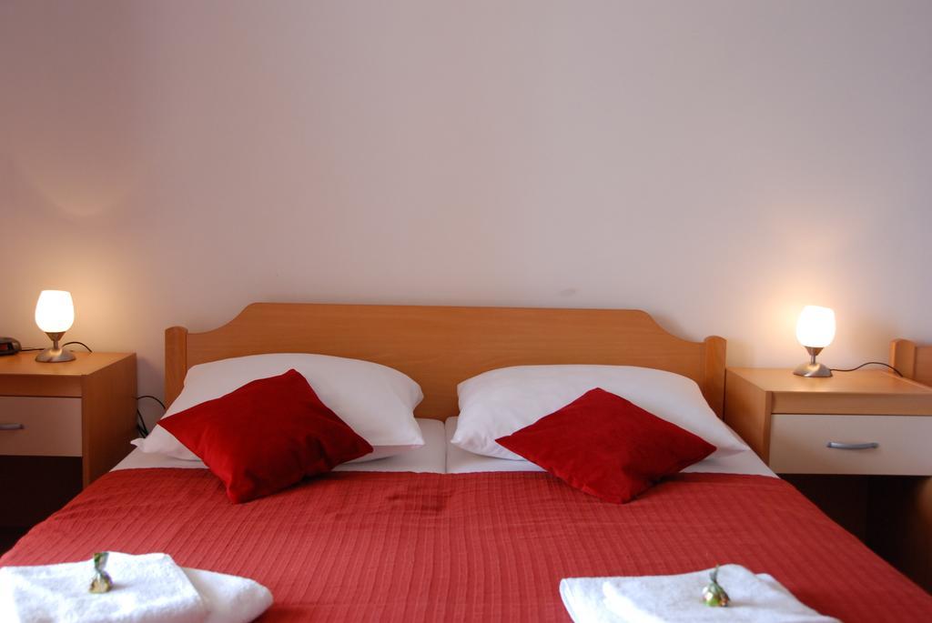 Apartments Saldun โตรกีร์ ภายนอก รูปภาพ