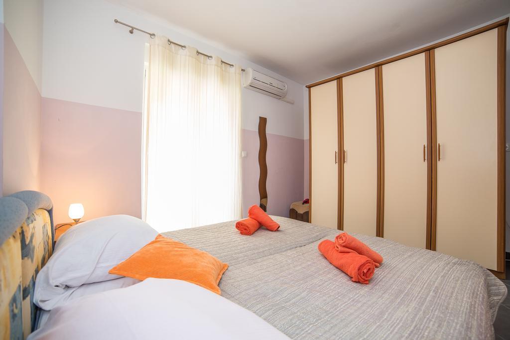 Apartments Saldun โตรกีร์ ภายนอก รูปภาพ