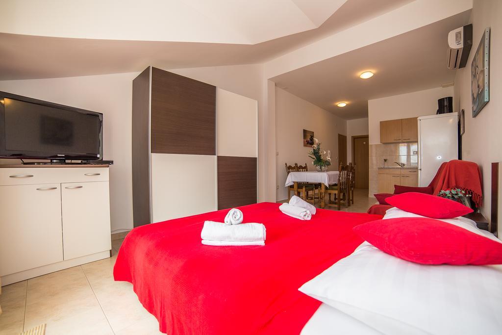 Apartments Saldun โตรกีร์ ภายนอก รูปภาพ